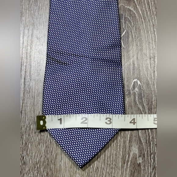 Michael Kors Men's Silk Tie - Picture 4 of 6